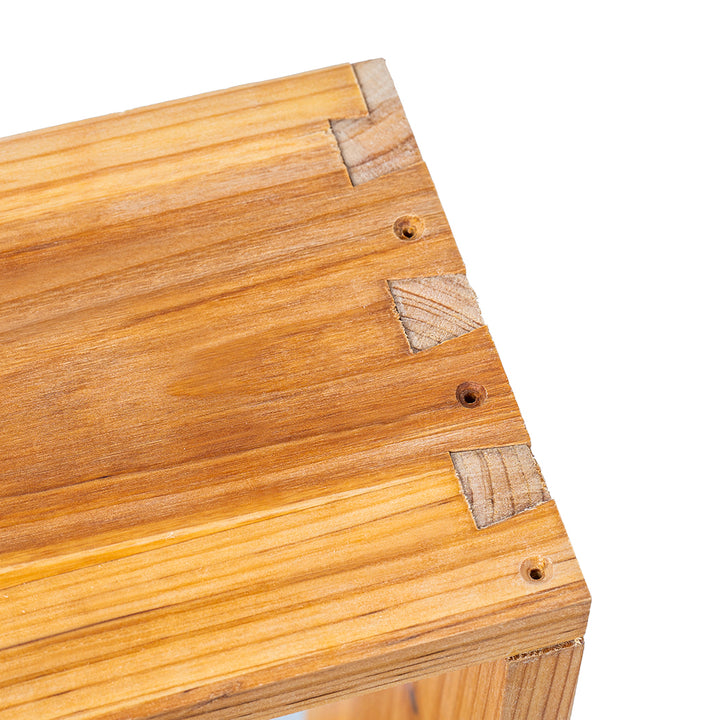 The beehive's dovetail joints.